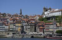 Porto: Cais da Ribeira, Igreja de Sao Lourenço, 13.5.2019 Porto