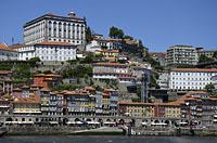 Porto: Cais da Ribeira, Paço Episcopal do Porto, 13.5.2019 Porto