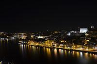 Porto: rieka Douro a mesto Porto z Ponte de Dom Luís I, 15.5.2019 Porto