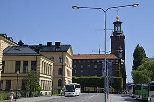 Stockholm: Norr Mälarstrand, Stockholms stadshus, 21.7.2022 Stockholm