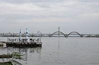 Dnipro: Soniačnyj, železničný most cez Dneper, 14.9.2018 Ukrajina, Dnipro