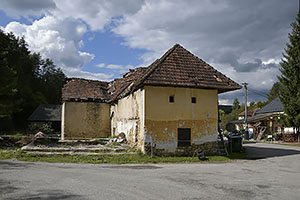 Uhrovske Podhradie