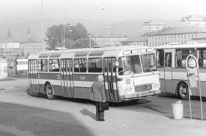 ŠM11 EČ 62 na linke 33 na žel. stanici, 25.8.1986