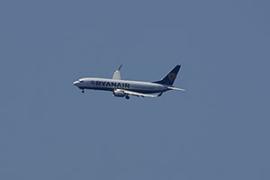 Heraklion: Boeing 737-8AS SP-RKG Ryanair, 27.4.2025 dopravny mix