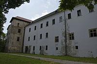 Uhrovec